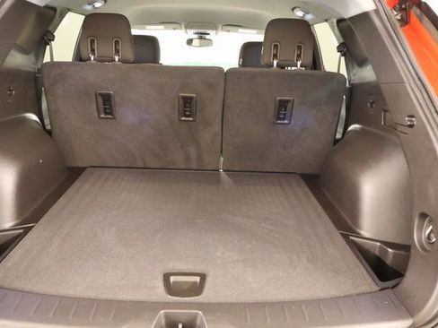 Used 2019 Chevrolet Blazer LT image 28