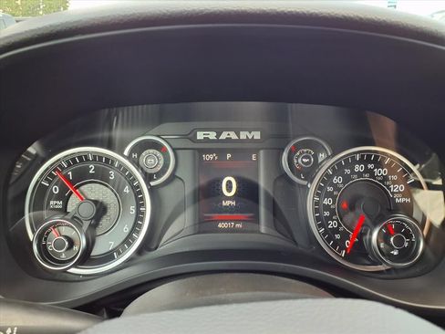 Used 2022 RAM 1500 Lone Star AWD/4WD image 16