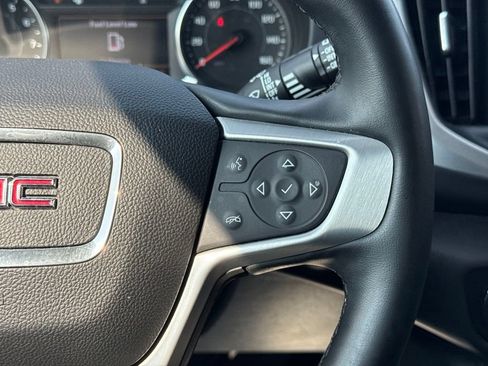 Used 2024 GMC Terrain SLT FWD image 28