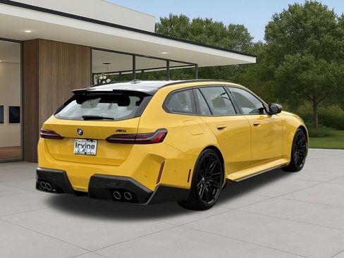 New 2026 BMW M5 Touring image 8