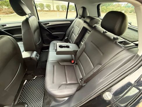 Used 2016 Volkswagen e-Golf SEL Premium w/ Driver Assistance Package image 22