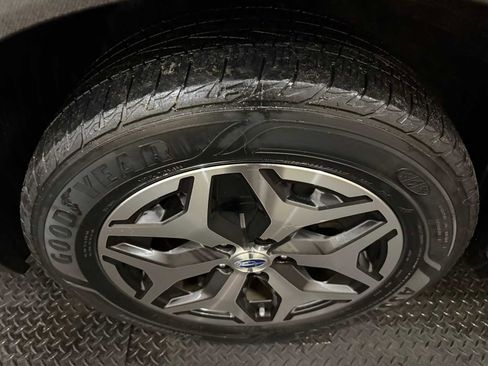 Used 2021 Subaru Forester Premium image 8