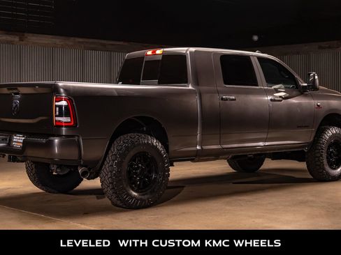 Used 2024 RAM 2500 Laramie w/ Night Edition image 9