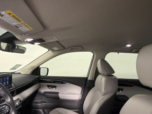 Used 2024 Honda Pilot EX-L image 31