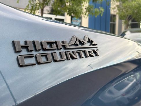 Used 2024 Chevrolet Silverado 1500 High Country w/ Technology Package AWD/4WD image 3