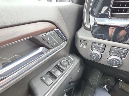 Used 2024 GMC Sierra 2500 SLT w/ SLT Convenience Package AWD/4WD image 10