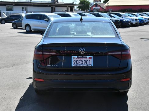 Used 2024 Volkswagen Jetta S FWD image 7
