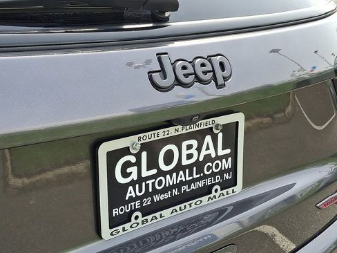 Used 2024 Jeep Compass Trailhawk image 29