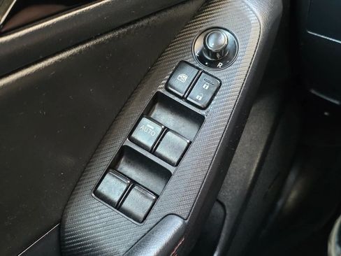 Used 2015 MAZDA MAZDA3 i Grand Touring image 29