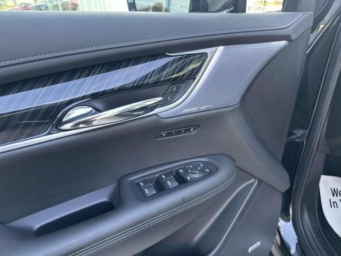 Certified 2023 Cadillac XT6 Premium Luxury AWD/4WD image 48