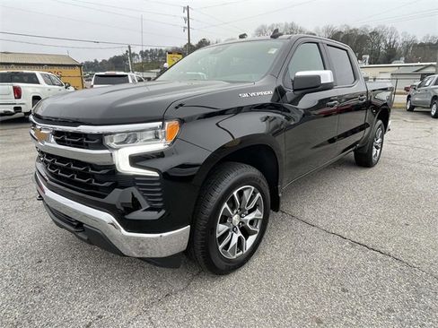 Used 2024 Chevrolet Silverado 1500 LT image 9