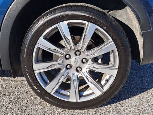 Used 2019 Cadillac XT4 Premium Luxury image 5