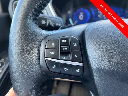 Used 2020 Ford Escape Titanium AWD/4WD image 14