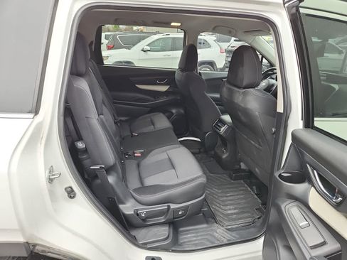 Used 2021 Subaru Ascent Premium w/ Convenience Package image 23