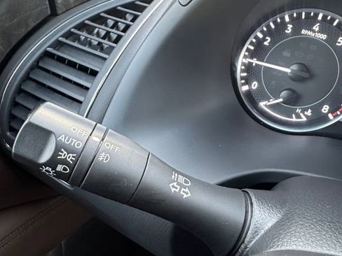 Used 2024 Nissan Armada Platinum w/ Captain's Chairs Package image 25