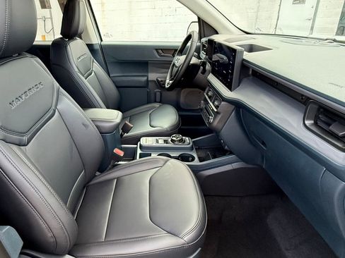 New 2026 Ford Maverick Lariat w/ Black Appearance Package image 21