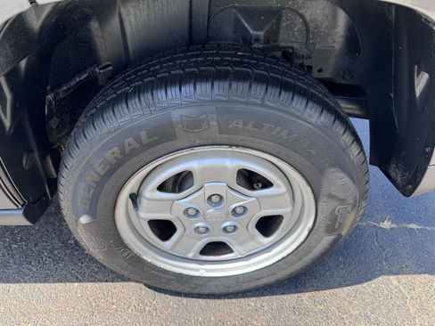 Used 2015 Jeep Patriot Sport AWD/4WD image 22