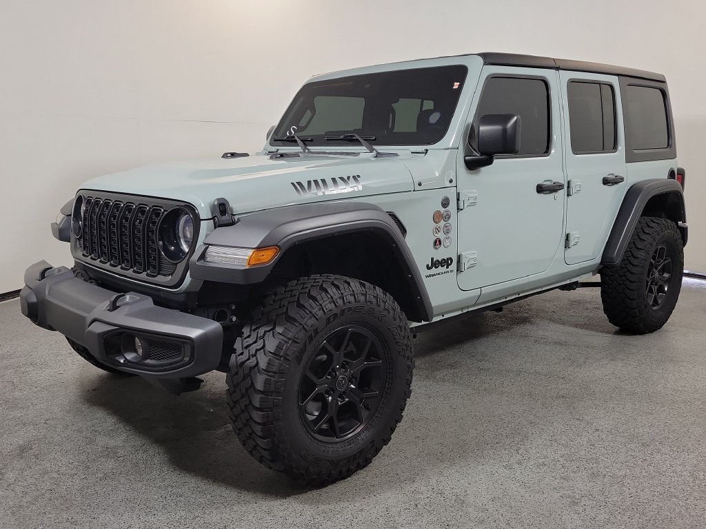 Used 2024 Jeep Wrangler Unlimited Sport AWD/4WD image 3