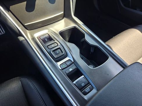 Used 2022 Honda Accord Sport image 18