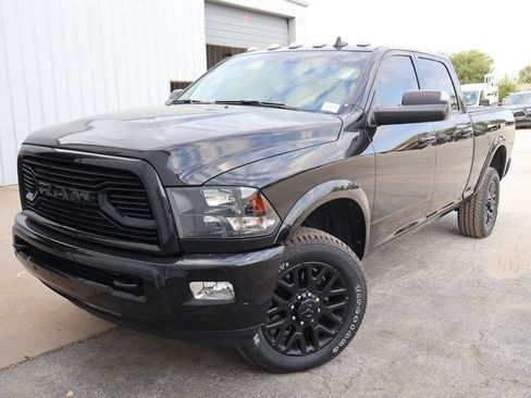 Used 2018 RAM 2500 Big Horn w/ Sport Appearance Group AWD/4WD image 2