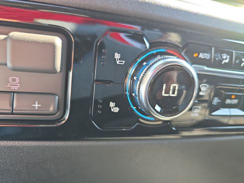 New 2026 GMC Sierra 1500 SLE image 28