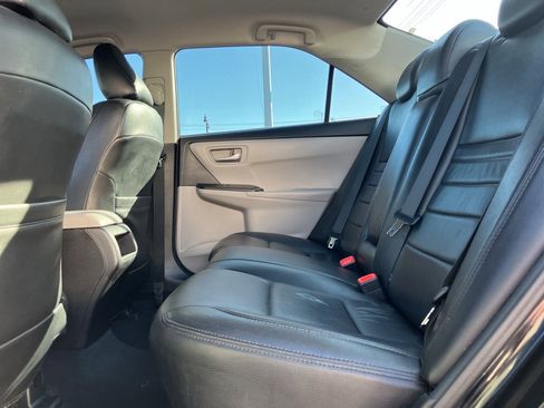 Used 2017 Toyota Camry SE image 22