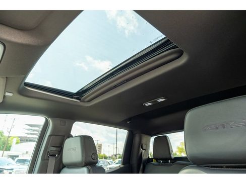 New 2026 GMC Sierra 1500 AT4 w/ AT4 Premium Package AWD/4WD image 16