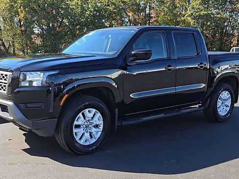 Used 2022 Nissan Frontier SV image 8