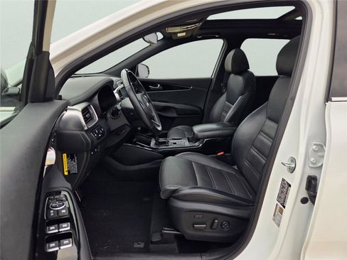 Used 2018 Kia Sorento SX image 14