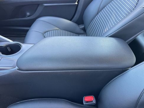 Used 2024 Toyota Camry SE w/ Blackout Package (TMS) image 10