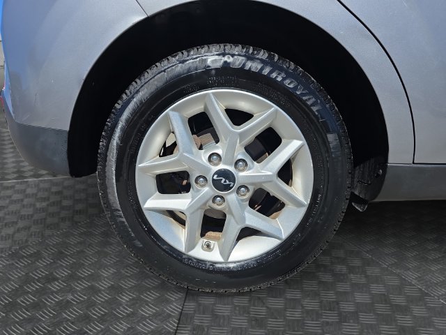 Used 2024 Kia Soul LX w/ Option Group 015 FWD image 35