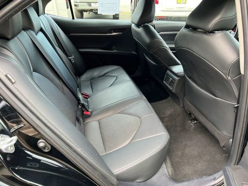 Used 2024 Toyota Camry XSE FWD image 9