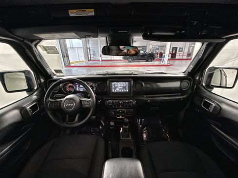 Used 2021 Jeep Wrangler Unlimited Sport image 22