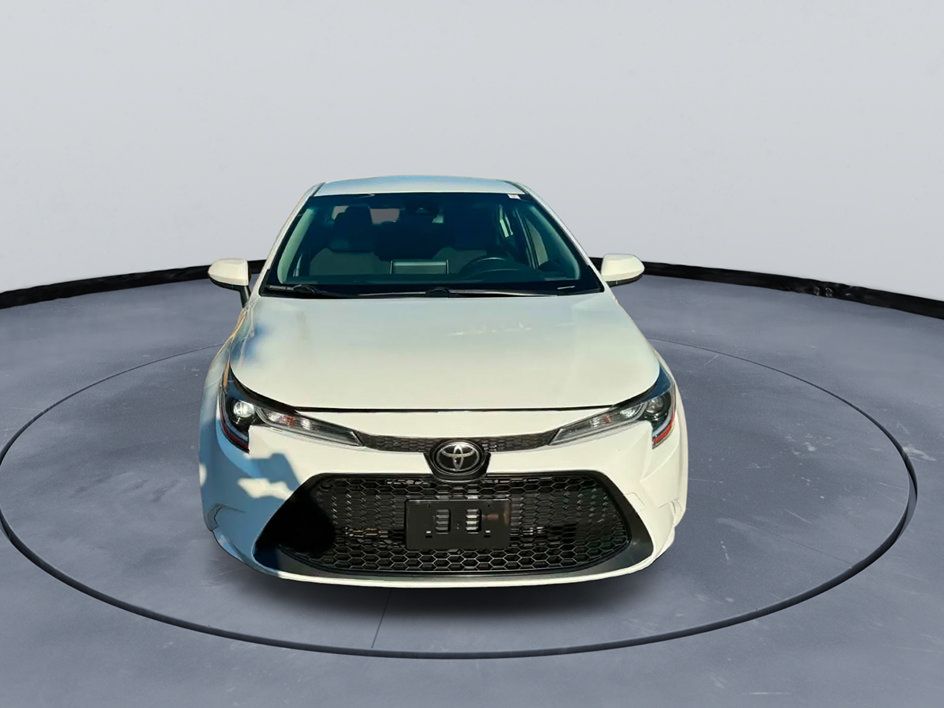 Used 2021 Toyota Corolla LE w/ LE Convenience Package FWD image 3
