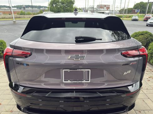 Used 2024 Chevrolet Blazer EV RS AWD/4WD image 9