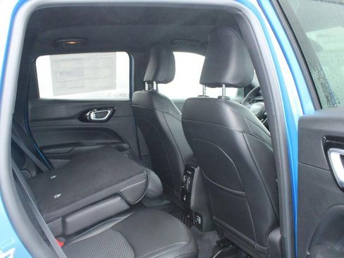 New 2026 Jeep Compass Latitude image 4