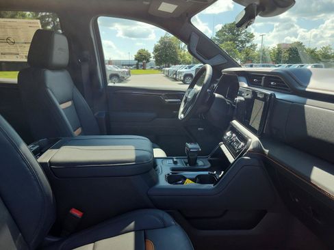 New 2026 GMC Sierra 1500 AT4 w/ AT4 Premium Package AWD/4WD image 7