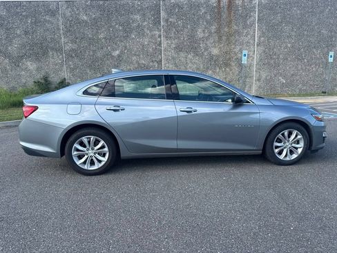 Used 2025 Chevrolet Malibu LT FWD image 8