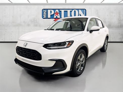 New 2026 Honda HR-V LX image 3