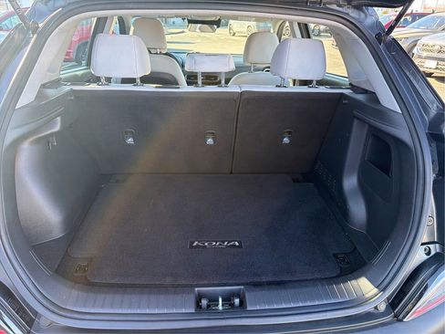 Certified 2022 Hyundai Kona SE image 12