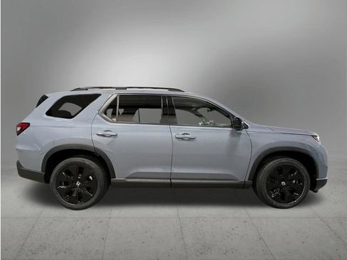 New 2026 Honda Pilot Black Edition image 8