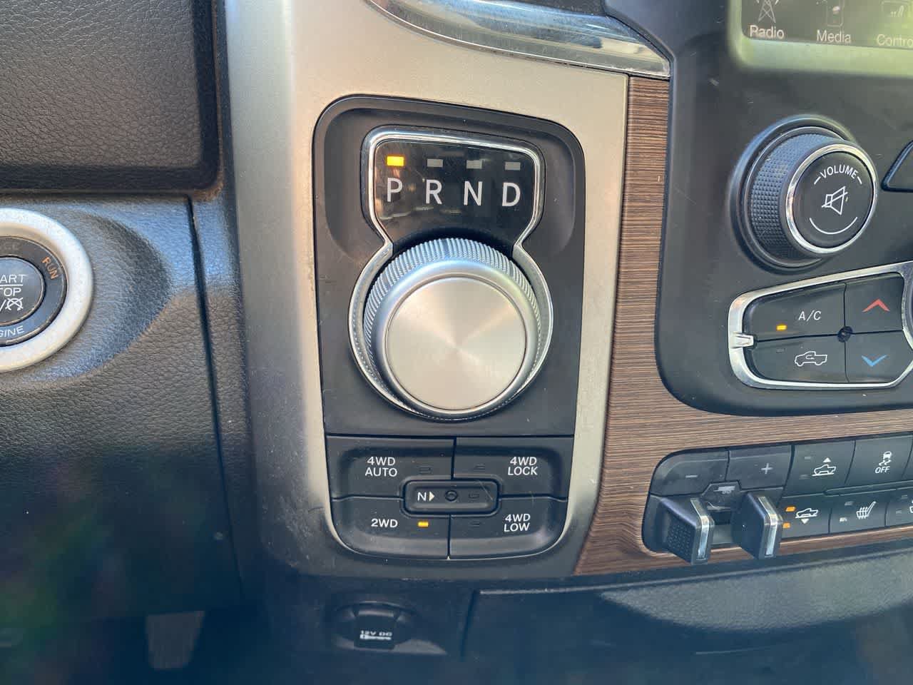 Used 2014 RAM 1500 Laramie w/ Convenience Group AWD/4WD image 24