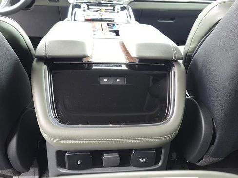 Used 2022 Lincoln Navigator Black Label image 17