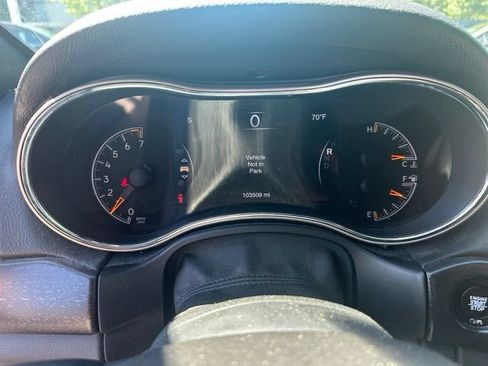 Used 2016 Jeep Grand Cherokee Laredo w/ Quick Order Package 23E AWD/4WD image 20