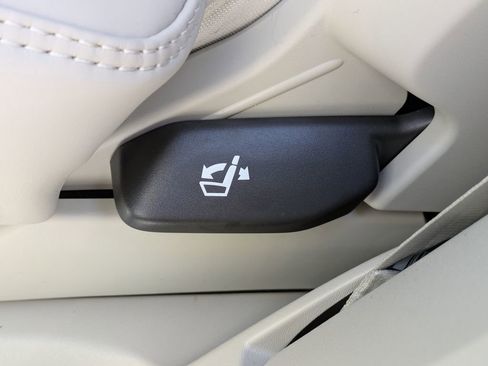 New 2026 Volvo XC90 B6 Ultra w/ Protection Package AWD/4WD image 17