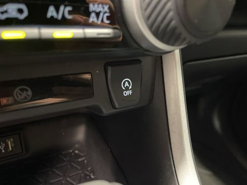 Used 2024 Toyota RAV4 LE image 28