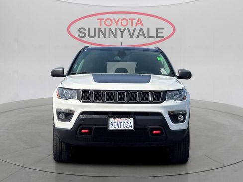 Used 2019 Jeep Compass Trailhawk AWD/4WD image 11