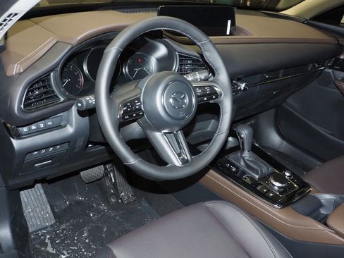 New 2025 MAZDA CX-30 2.5 Turbo w/ Premium Plus Pkg image 5