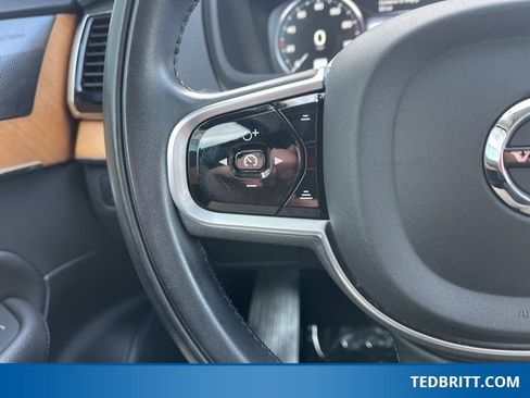 Used 2021 Volvo XC90 T6 Momentum w/ Advanced Package image 30