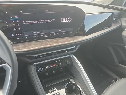 Certified 2025 Audi Q5 Premium w/ Premium Plus AWD/4WD image 15